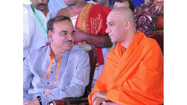 ರಾಜ್ಯದಲ್ಲಿ ರೈತರು ಸಂಕಷ್ಟಕ್ಕೆ ಸಿಲುಕಿದ್ದಾರೆ 