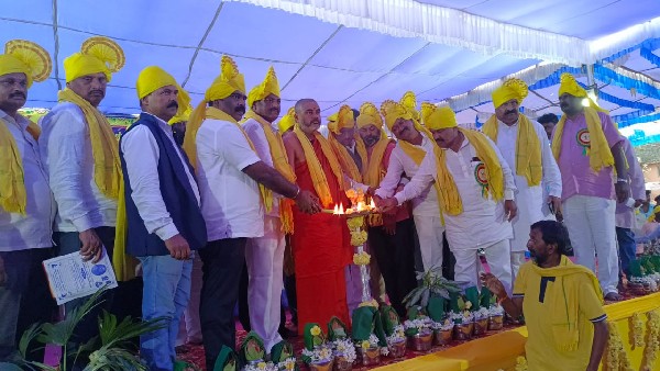 ಸಮುದಾಯ ಭವನ ಆಗಬೇಕು 