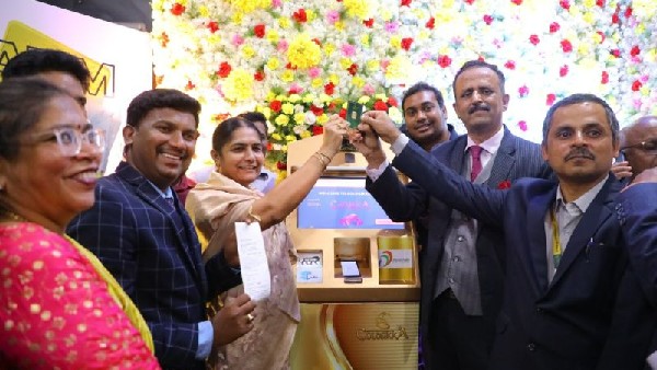 ಚಿನ್ನದ ನಾಣ್ಯ ವಿತರಿಸುವ ವಿನೂತನ ಪರಿಕಲ್ಪನೆ 