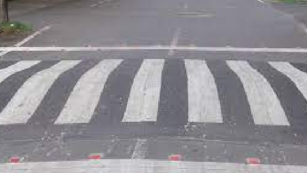 ಅವೈಜ್ಞಾನಿಕ ರೋಡ್ ಹಂಪ್ಸ್‌ ತೆರವಿಗೆ ಪೊಲೀಸರ ಸೂಚನೆ