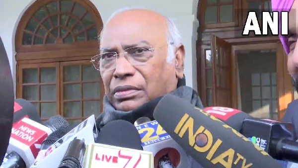 Gujarat Election results 2022: Victory and defeat are natural in democracy: Mallikarjun Kharge Gujarat Election results 2022: Victory and defeat are natural in democracy: Mallikarjun Kharge