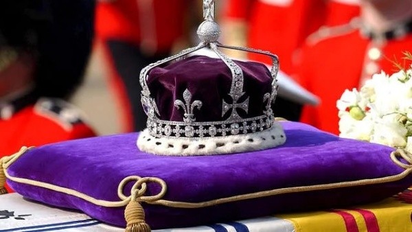 A modification of the crown with the Kohinoor diamond for King Charles coronation