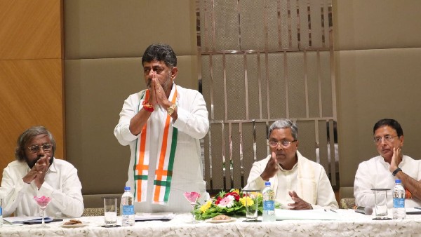 Bus Yatra In 21 Districts By Siddaramaiah- Dk Shivakumar From January 11