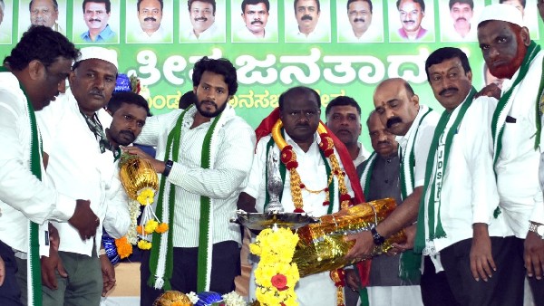  ಸರ್ಕಾರದ ವಿರುದ್ಧ ಎಚ್‌.ಡಿ.ಕೆ ವಾಗ್ದಾಳಿ
