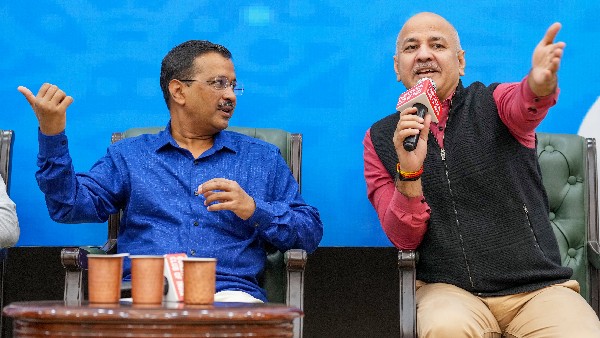 BJP Game Has Begun AAP Manish Sisodia Alleges Poaching Attempt MCD Elections Delhi