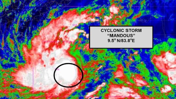 'ಮಾಂಡೌಸ್'ನಿಂದ ಆಂಧ್ರ-ತಮಿಳುನಾಡು ತತ್ತರ? 'ಮಾಂಡೌಸ್'ನಿಂದ ಆಂಧ್ರ-ತಮಿಳುನಾಡು ತತ್ತರ?