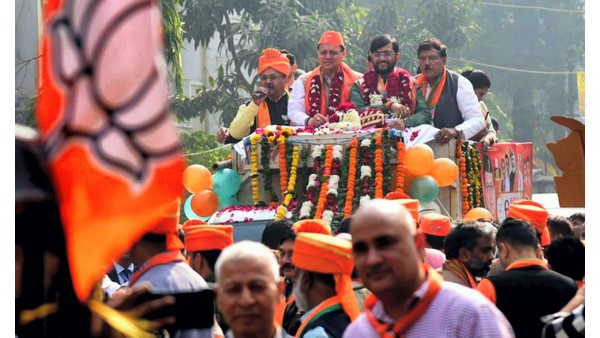 ದೆಹಲಿ ಅಖಾಡದಲ್ಲಿ ಅಬ್ಬರಿಸಿದ ಸ್ಟಾರ್ ಪ್ರಚಾರಕರು 