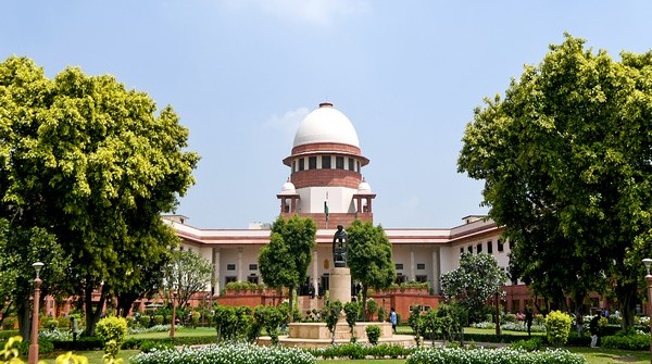 ಹೈಕೋರ್ಟಿನ ತೀರ್ಪಿನ ಪ್ರಶ್ನೆ 