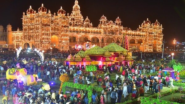 ಪ್ರದರ್ಶನಕ್ಕೆ ಇಡಲಾಗುವ ಹೂವಿನ ಗಿಡಗಳ ವಿವರ 