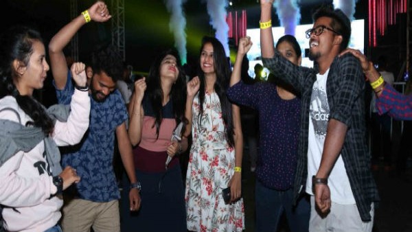 Fear of Covid BF 7 in Karnataka Break for New Year Celebration What is Reaction of govt