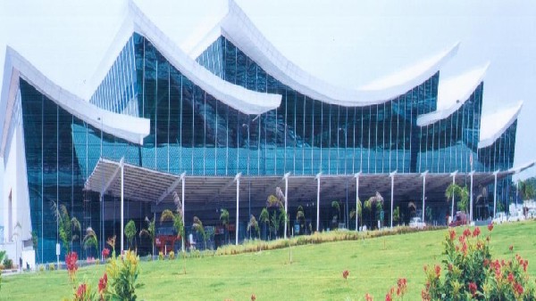TTD Opens VIP Darshan Ticket Counter At Tiripati Airport 