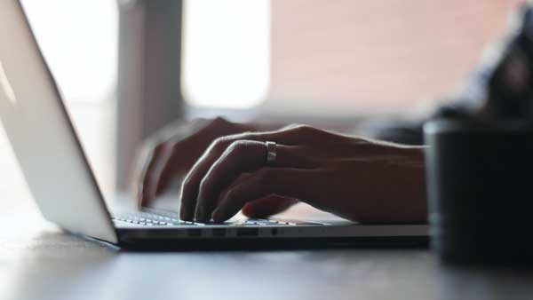 ಜೂಜಾಟ ಜಾಹೀರಾತು ನಿಲ್ಲಬೇಕು