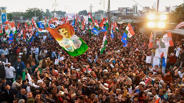 Gujarat Election Result 2022 : Raghu Sharma Step Down As AICC In-Charge 