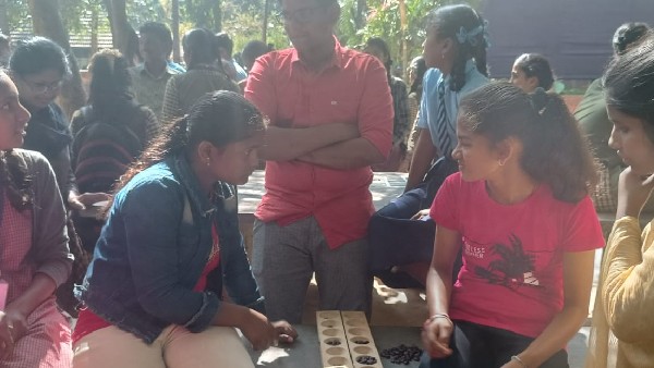 ಮನುಷ್ಯರಲ್ಲಿ ಸೃಜನಶೀಲತೆ ಬಂದರೆ ಎಲ್ಲರನ್ನು ಪ್ರೀತಿಸುತ್ತಾರೆ