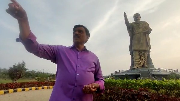 ಗದಗ ಶ್ರೀರಾಮುಲು ಮನೆಗೆ ಭೇಟಿ ನೀಡಿದ ಜನಾರ್ದನ ರೆಡ್ಡಿ ಗದಗ ಶ್ರೀರಾಮುಲು ಮನೆಗೆ ಭೇಟಿ ನೀಡಿದ ಜನಾರ್ದನ ರೆಡ್ಡಿ