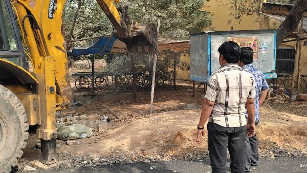 ಬೀದಿಬದಿ ವ್ಯಾಪರಸ್ಥರ ಮೇಲೆ ಸಾಹಿತ್ಯ ಜಾತ್ರೆಯ ಕರಿನೆರಳು ಬೀದಿಬದಿ ವ್ಯಾಪರಸ್ಥರ ಮೇಲೆ ಸಾಹಿತ್ಯ ಜಾತ್ರೆಯ ಕರಿನೆರಳು