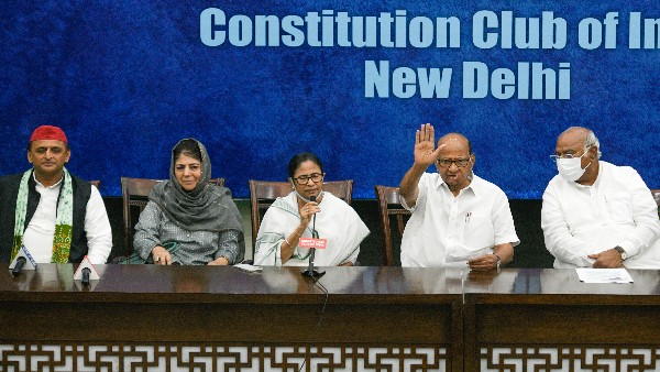 Congress mukt Bharat not possible says Sharad Pawar