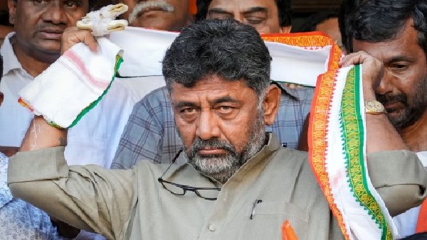 The BJP Of Using The Bomb Blast Case Politically Dk Shivakumar Said