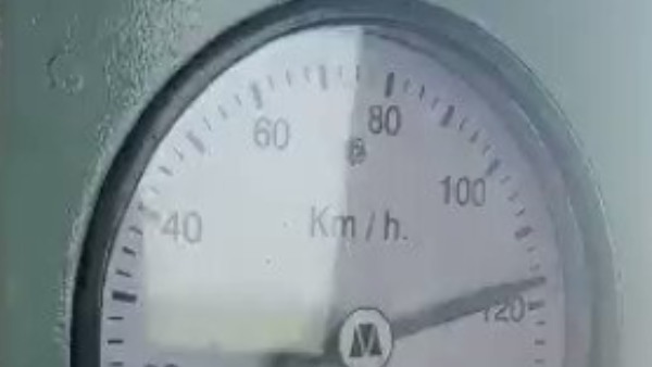 ಗಂಟೆಗೆ 120 ಕಿ. ಮೀ. ವೇಗ