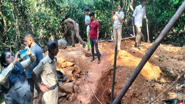 Four Accused Arrested For Digging 15 Feet Well For Treasure At Karwar