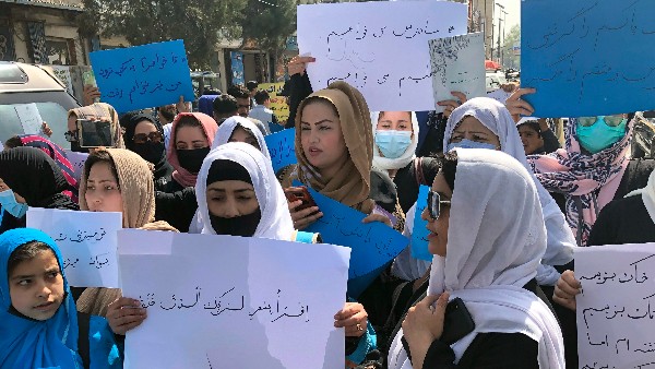 ಸರ್ವೋಚ್ಛ ನಾಯಕ ನಿಯಮಗಳಿಗೆ ತಾಲಿಬಾನ್ ಬದ್ಧ ಸರ್ವೋಚ್ಛ ನಾಯಕ ನಿಯಮಗಳಿಗೆ ತಾಲಿಬಾನ್ ಬದ್ಧ