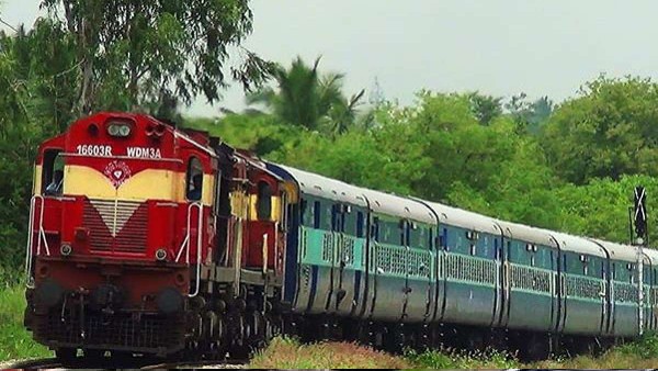 ಯುವಕರು ಬಹಳ ಜಾಗರೂಕರಾಗಿರಬೇಕು 