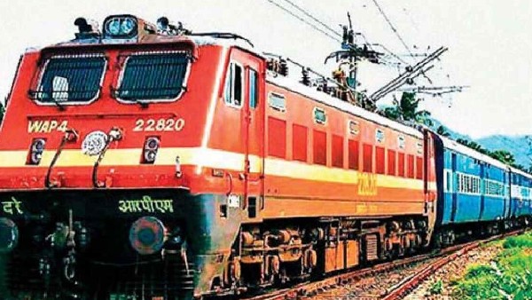 ವಿಶೇಷ ರೈಲುಗಳನ್ನ ಘೋಷಿಸಿದ ಕೊಂಕಣ ರೈಲ್ವೆ ವಿಶೇಷ ರೈಲುಗಳನ್ನ ಘೋಷಿಸಿದ ಕೊಂಕಣ ರೈಲ್ವೆ