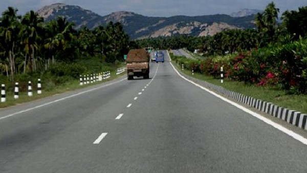  ಪ್ರವಾಸಿಗರನ್ನ ಕೈಬಿಸಿ ಕರೆಯುತ್ತಿದೆ ಅರಮನೆ