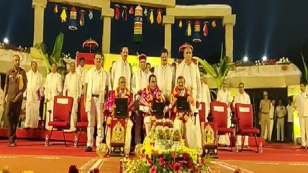 ಚಂದ್ರಶೇಖರ ಕಂಬಾರ ಆಶಯದಂತೆ ವಿವಿ ಮುನ್ನಡೆ ಚಂದ್ರಶೇಖರ ಕಂಬಾರ ಆಶಯದಂತೆ ವಿವಿ ಮುನ್ನಡೆ