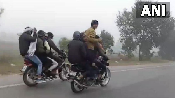 3 bikes for 14 people: Stunt got into trouble in UP