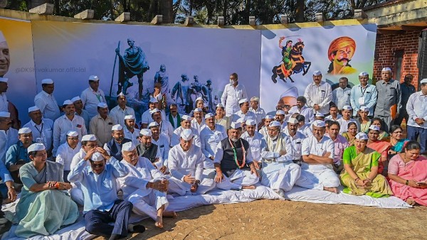  ಹೊರಗಿನವರೂ ಪಕ್ಷಕ್ಕೆ ಬರಬಹುದು ಎಂದ ಡಿಕೆಶಿ