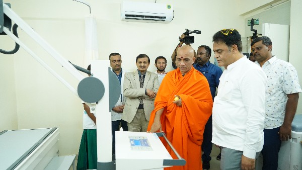 Nirmalanandanatha Swamiji Launches UPHC At Gandhi Grama