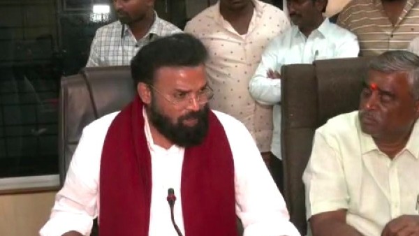 Ballari: It Raid on sponge steel businessmen homes, What did say B. SriRamulu? 