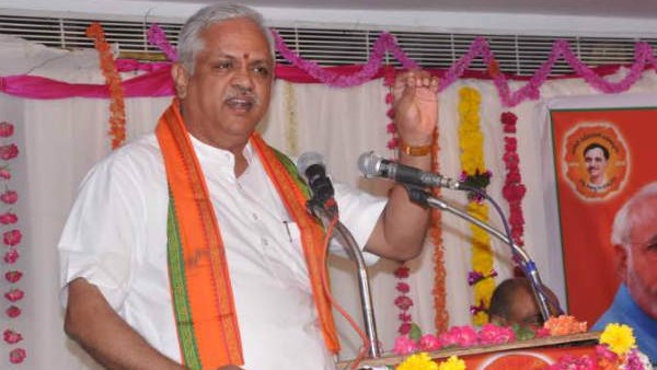  ರಸ್ತೆಗುಂಡಿಗಳಿಗೆ 25ಕ್ಕೂ ಹೆಚ್ಚು ಜನರ ಬಲಿ