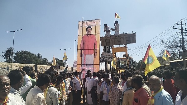 ನಾವು ಹೇಡಿಗಳಾಗಬಾರದೆಂದು ಸೂಚನೆ ನಾವು ಹೇಡಿಗಳಾಗಬಾರದೆಂದು ಸೂಚನೆ