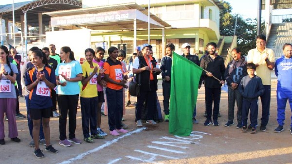 Chikkamagaluru: Old age people participated in state level hilly race Chikkamagaluru: Old age people participated in state level hilly race
