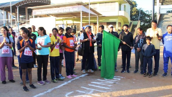 Chikkamagaluru: Old age people participated in state level hilly race Chikkamagaluru: Old age people participated in state level hilly race