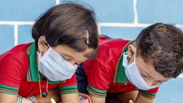 Bengaluru Few Private Schools Has Mask Made Mandatory For Students In Classroom Bengaluru Few Private Schools Has Mask Made Mandatory For Students In Classroom