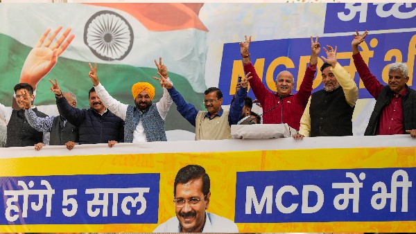 ಎಎಪಿ ಹಣ ಕಟ್ಟದಿದ್ದರೇ ಪಕ್ಷದ ಆಸ್ತಿಗಳನ್ನು ಮುಟ್ಟುಗೋಲು!