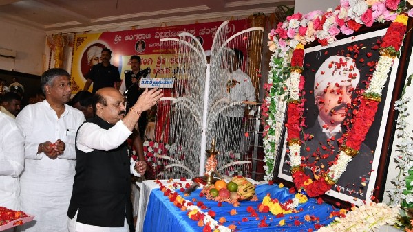 Governments Full Cooperation To Sirasangi Sri Lingaraja Desai Trust Saya Basavaraja Bommai