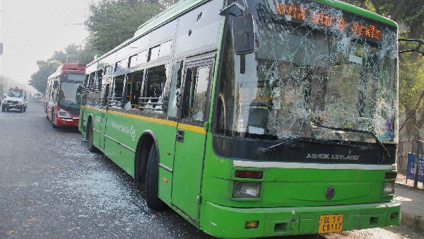 Man Masturbates Next To Girl On Delhi Bus, Starts Crying When He Is Caught