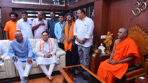  3 ಪೀಠಗಳಿಗೂ ಭೇಟಿ ನೀಡಿದ BJP ರಾಷ್ಟ್ರಾಧ್ಯಕ್ಷ 