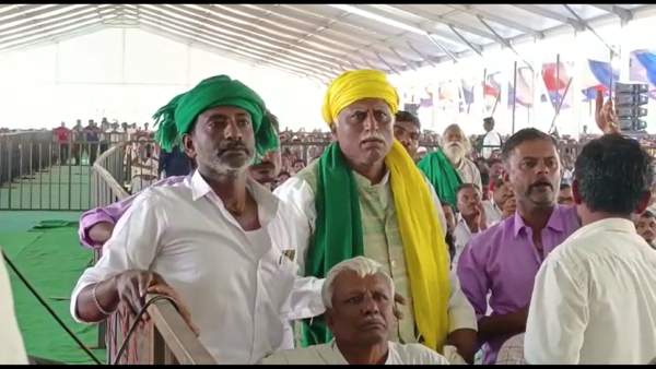 Didnot get crop damage compensation amount: Dharwad Farmers allegation