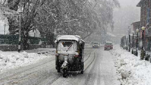 Dense fog warning at Delhi Airport: Highway closed in Kashmir! Dense fog warning at Delhi Airport: Highway closed in Kashmir!