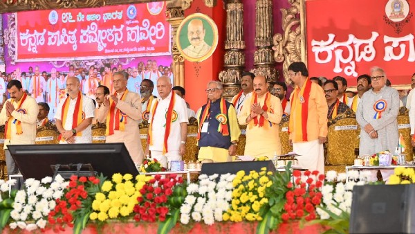 ಕನ್ನಡಿಗರಿಗೆ ಹೆಚ್ಚಿನ ಉದ್ಯೋಗ ಕನ್ನಡಿಗರಿಗೆ ಹೆಚ್ಚಿನ ಉದ್ಯೋಗ