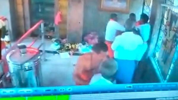 ಕೊಳ್ಳೇಗಾಲ ಗ್ರಾಮಾಂತರ ಠಾಣೆಗೆ ದೂರು ಕೊಳ್ಳೇಗಾಲ ಗ್ರಾಮಾಂತರ ಠಾಣೆಗೆ ದೂರು