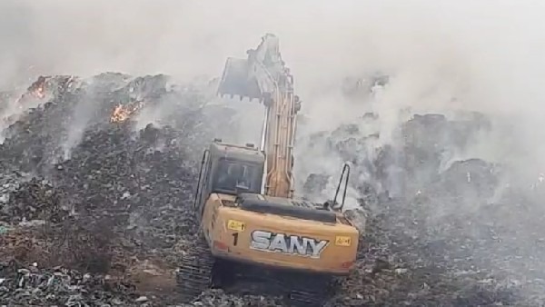 Mangaluru: Fire breaks out at pachanady dumping yard; People are worried by thick smoke