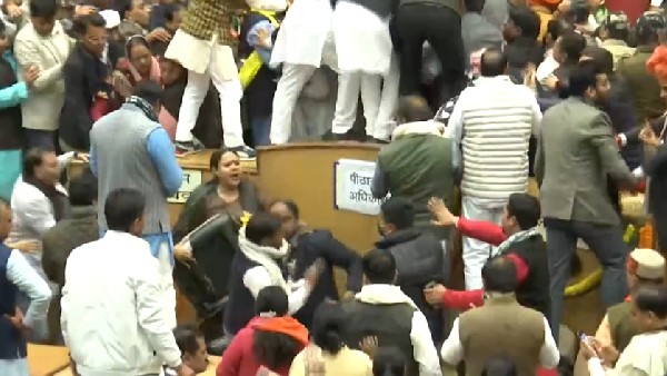 Delhi Mayor Elections: Massive Ruckus At Civic Centre; AAP, BJP Councillors Clash With Each Other