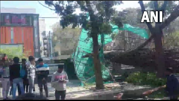 ಇಂಜಿನಿಯರ್ಗಳಿಗೆ ನೋಟಿಸ್ ಇಂಜಿನಿಯರ್ಗಳಿಗೆ ನೋಟಿಸ್