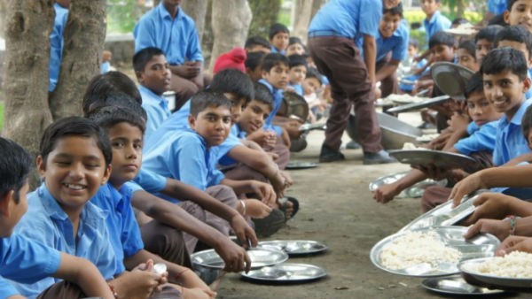Snake allegedly found in midday meal, several children fall ill in Bengals Birbhum